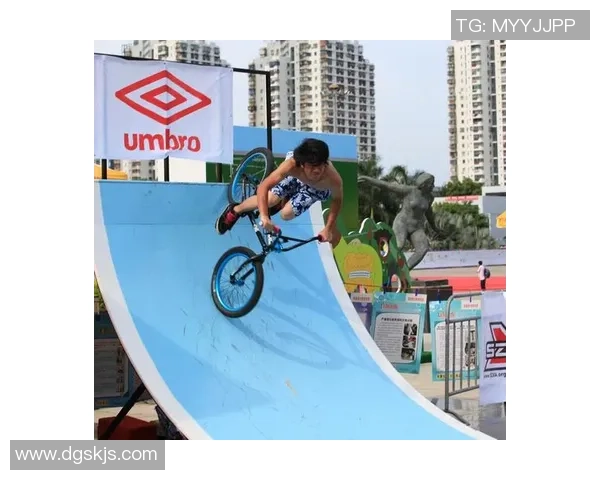 深圳飞盘队的蜕变与成长:极限运动会中的奋斗与荣耀之路